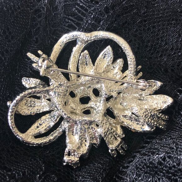 Vintage Blue Rhinestone and Pearl Brooch Bouquet Pin - Picture 7 of 8